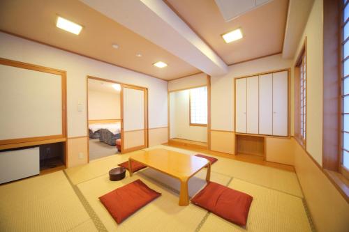 志賀湖畔飯店 (Shiga Lake Hotel) in 志賀高原 志賀湖畔飯店 (Shiga Lake Hotel) in 志賀高原