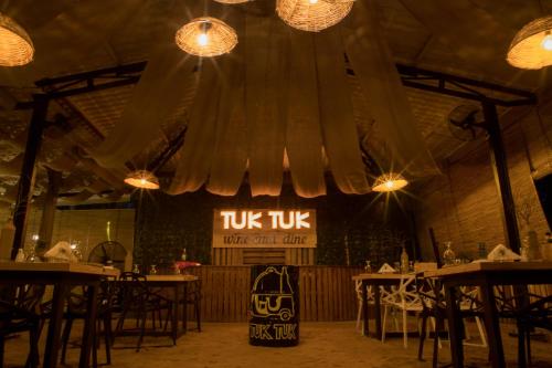 Restaurante, Tuk Tuk Hostel Negombo in Negombo Restaurante, Tuk Tuk Hostel Negombo in Negombo