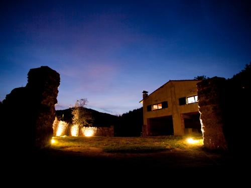 Entrada, Mas Pinoses in Les Llosses Entrada, Mas Pinoses in Les Llosses