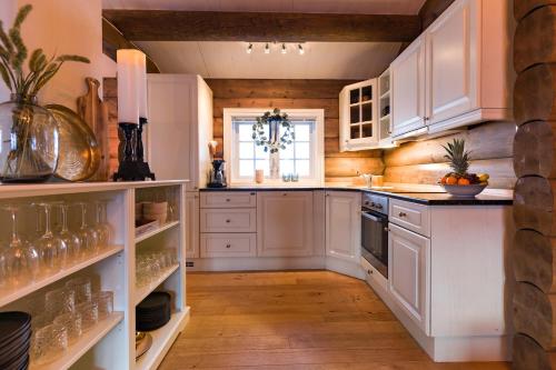 Kitchen, Strandafjellet Mountain Lodge in Stranda Kitchen, Strandafjellet Mountain Lodge in Stranda