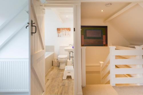 Koupelna, Jasmine Cottage in Charlbury Koupelna, Jasmine Cottage in Charlbury