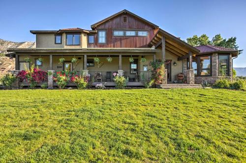 Luxury Waterfront Parachute House with Fire Pit! in Parachute (CO) Luxury Waterfront Parachute House with Fire Pit! in Parachute (CO)