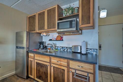 Ocean-View St Augustine Studio with Pool Access! in Crescent Beach Ocean-View St Augustine Studio with Pool Access! in Crescent Beach