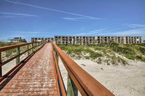Ocean-View St Augustine Studio with Pool Access! in Crescent Beach Ocean-View St Augustine Studio with Pool Access! in Crescent Beach