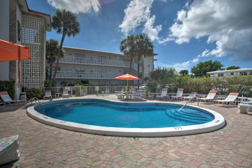 Apartment with Pool, 1-Block Walk to Deerfield Beach