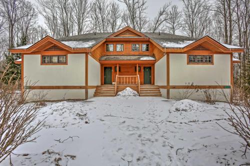 Boyne Falls Townhome with Forest Views-Walk to Lifts! in Mackinaw City