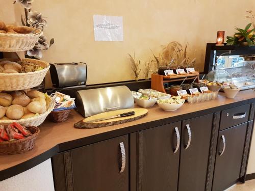 餐飲選擇, 祖姆維森羅斯酒店 (Hotel Zum Weissen Ross) in 德里慈 餐飲選擇, 祖姆維森羅斯酒店 (Hotel Zum Weissen Ross) in 德里慈