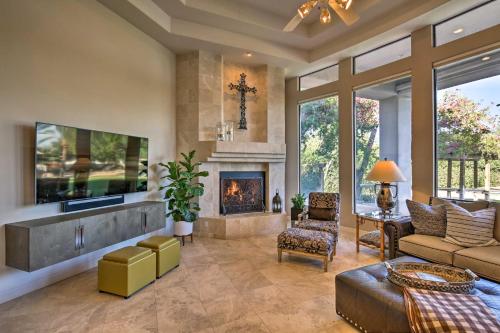 Lavish Paradise Valley Home with Sports Court and Pool in พาราไดซ์แวลเลย์ Lavish Paradise Valley Home with Sports Court and Pool in พาราไดซ์แวลเลย์