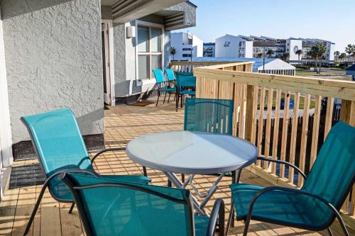 Port Aransas Condo with Pool Access Walk to Beach! in 포트 애런사스 (TX) Port Aransas Condo with Pool Access Walk to Beach! in 포트 애런사스 (TX)