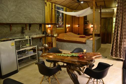 Eco-Logic, Resort for Charity in Phato Eco-Logic, Resort for Charity in Phato