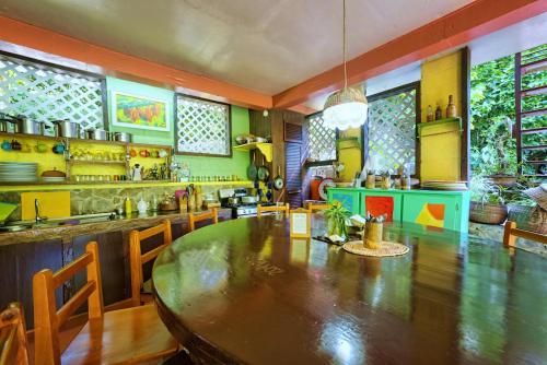 Restaurant, Cocoa Cottage in Saint George Restaurant, Cocoa Cottage in Saint George