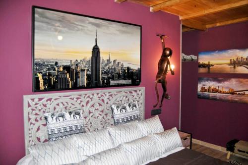 Casa Rural Villa Angeles con Piscina y Jacuzzi in Collado Mediano Casa Rural Villa Angeles con Piscina y Jacuzzi in Collado Mediano