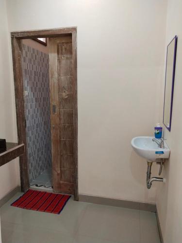 Lidah Lokal Guest House Singaraja near University Pendidikan Ganesha Lidah Lokal Guest House Singaraja near University Pendidikan Ganesha