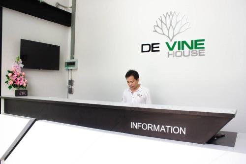 Lobby, DE VINE HOUSE in Roi Et Lobby, DE VINE HOUSE in Roi Et