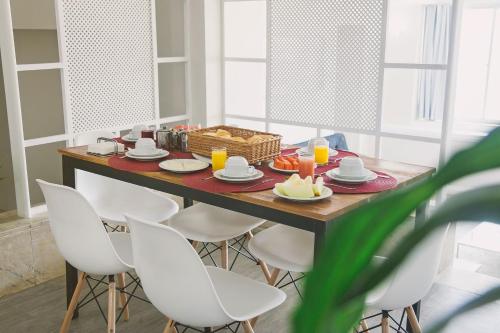 Food and beverages, CLH Suites Domingos Ferreira in Rio De Janeiro Food and beverages, CLH Suites Domingos Ferreira in Rio De Janeiro