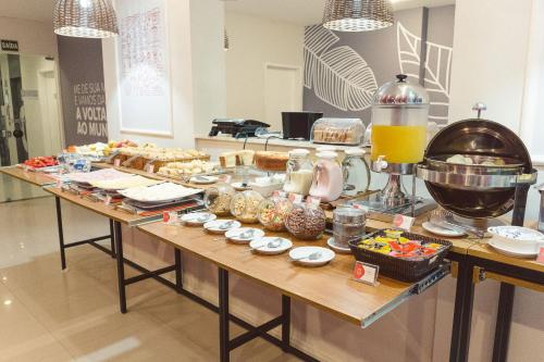 Essen und Erfrischungen, CLH Suites Domingos Ferreira in Rio De Janeiro Essen und Erfrischungen, CLH Suites Domingos Ferreira in Rio De Janeiro