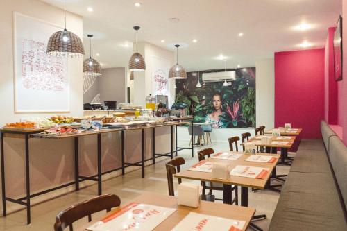 Food and beverages, CLH Suites Domingos Ferreira in Rio De Janeiro Food and beverages, CLH Suites Domingos Ferreira in Rio De Janeiro
