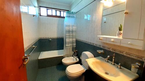 Bathroom, Amplios Departamentos en Corrientes in Corrientes Bathroom, Amplios Departamentos en Corrientes in Corrientes