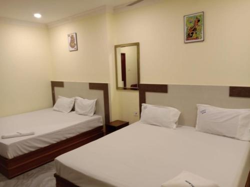 Hotel Dream World Boarding & Lodging in Sivaganga Hotel Dream World Boarding & Lodging in Sivaganga