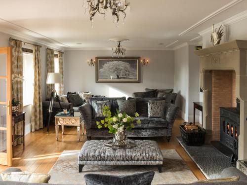 High Fellside Hall in Middleton (Cumbria) High Fellside Hall in Middleton (Cumbria)
