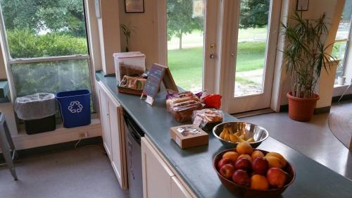 在meiguo.com看到的HI - Austin Hostel的介绍图片