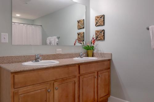 Sanibel Condominiums in Gulf Shores (AL) Sanibel Condominiums in Gulf Shores (AL)