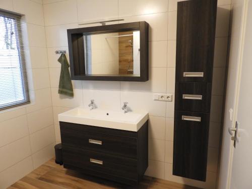 Bathroom, ut Boshuuske in Lottum Bathroom, ut Boshuuske in Lottum