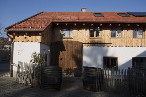 Exterior view, Appartement - Ferienwohnung - FeWo Obernkammer in Emmering Exterior view, Appartement - Ferienwohnung - FeWo Obernkammer in Emmering