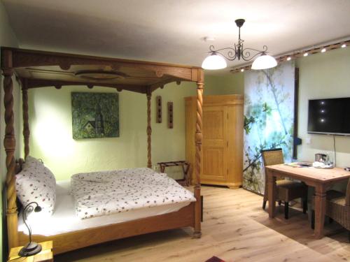 This photo about Cleo´s Hotel Kallstadt shared on HyHotel.com