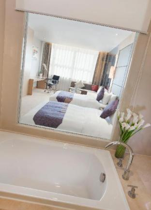 Dorsett Wuhan Hotel in Wuhan Dorsett Wuhan Hotel in Wuhan