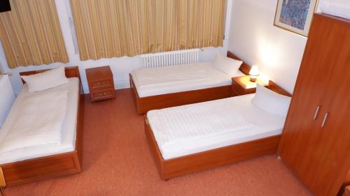 Hostel am Kurtti in Airport Berlin-Tegel Hostel am Kurtti in Airport Berlin-Tegel