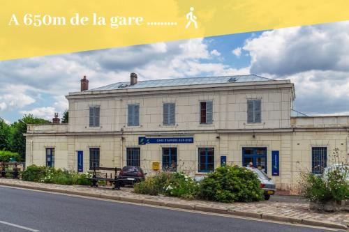 LA LOGE DU MONTCEL - T2 -1er etage in Auvers-sur-Oise LA LOGE DU MONTCEL - T2 -1er etage in Auvers-sur-Oise