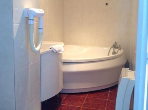 This photo about Hotel Mervil Airport shared on HyHotel.com