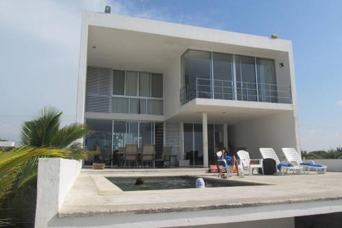 Designer´s House Beach Front Superb Ocean View Hi Speed WiFi