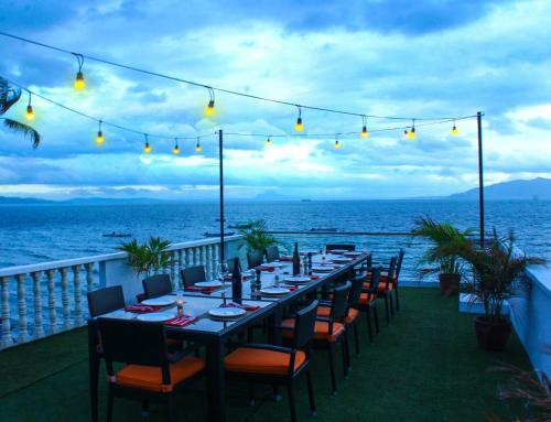 Balcony/terrace, Lalaguna Villas Luxury Dive Resort & Spa in Puerto Galera Balcony/terrace, Lalaguna Villas Luxury Dive Resort & Spa in Puerto Galera