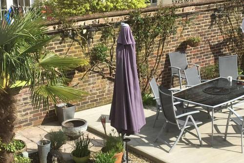 balkon/terasa, Courtyard Garden Cottage in Rusper balkon/terasa, Courtyard Garden Cottage in Rusper