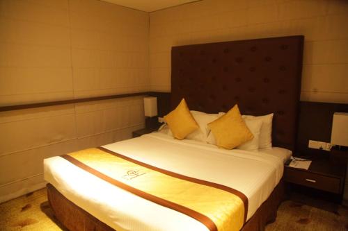 City Hotel Colombo 02 in Union Place City Hotel Colombo 02 in Union Place