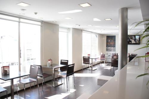 Pub/Lounge, Hotel Universal near Royal Kápolna Pub/Lounge, Hotel Universal near Royal Kápolna