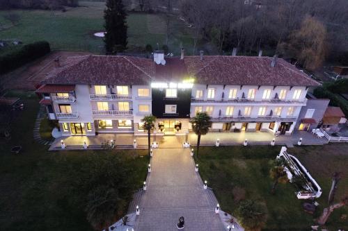 Hôtel du Barry Resort & Spa (Hotel du Barry Resort & Spa) in Sauveterre-De-Comminges Hôtel du Barry Resort & Spa (Hotel du Barry Resort & Spa) in Sauveterre-De-Comminges