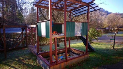 Playground, Gemutliches Haus mit Sauna im Voralpenland in Peissenberg Playground, Gemutliches Haus mit Sauna im Voralpenland in Peissenberg