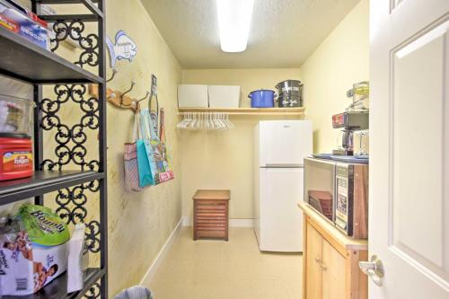 Waldport Townhome with Dog Run on Alsea Bay! in Waldport (OR) Waldport Townhome with Dog Run on Alsea Bay! in Waldport (OR)