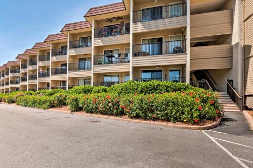 Walk to Folly Field Beach Condo in Hilton Head! in Hilton Head Island (SC) Walk to Folly Field Beach Condo in Hilton Head! in Hilton Head Island (SC)