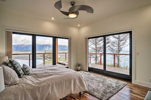 Luxury Homer Villa with Deck and Hot Tub on 22 Acres! in Homer (AK) Luxury Homer Villa with Deck and Hot Tub on 22 Acres! in Homer (AK)
