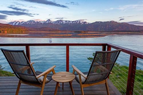 Luxury Homer Villa with Deck and Hot Tub on 22 Acres! in Homer (AK) Luxury Homer Villa with Deck and Hot Tub on 22 Acres! in Homer (AK)