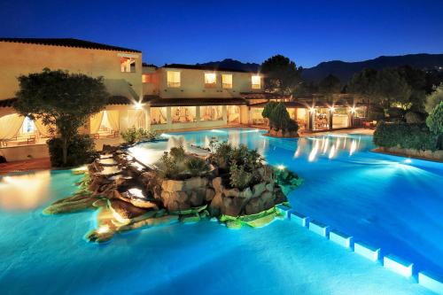 Svømmebasseng, Colonna Hotel Du Golf in Olbia Svømmebasseng, Colonna Hotel Du Golf in Olbia
