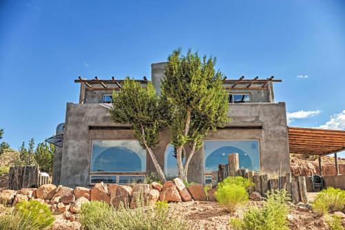 Secluded San Ysidro House with Desert Views! in Santa Ana Pueblo (NM) Secluded San Ysidro House with Desert Views! in Santa Ana Pueblo (NM)