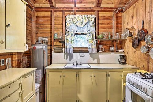 Southold Cottage with Patio and Grill - Walk to Beach! in Southold (NY) Southold Cottage with Patio and Grill - Walk to Beach! in Southold (NY)