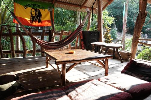 Bar/lounge, Salamao Bungalow in Tanote Bay Bar/lounge, Salamao Bungalow in Tanote Bay