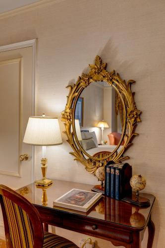 Hotel Elysee by Library Hotel Collection - main image