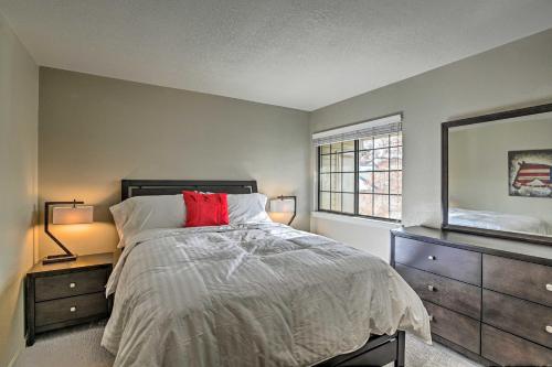Sleek and Spacious Centennial Escape with Private Deck in Greenwood Village (CO) Sleek and Spacious Centennial Escape with Private Deck in Greenwood Village (CO)